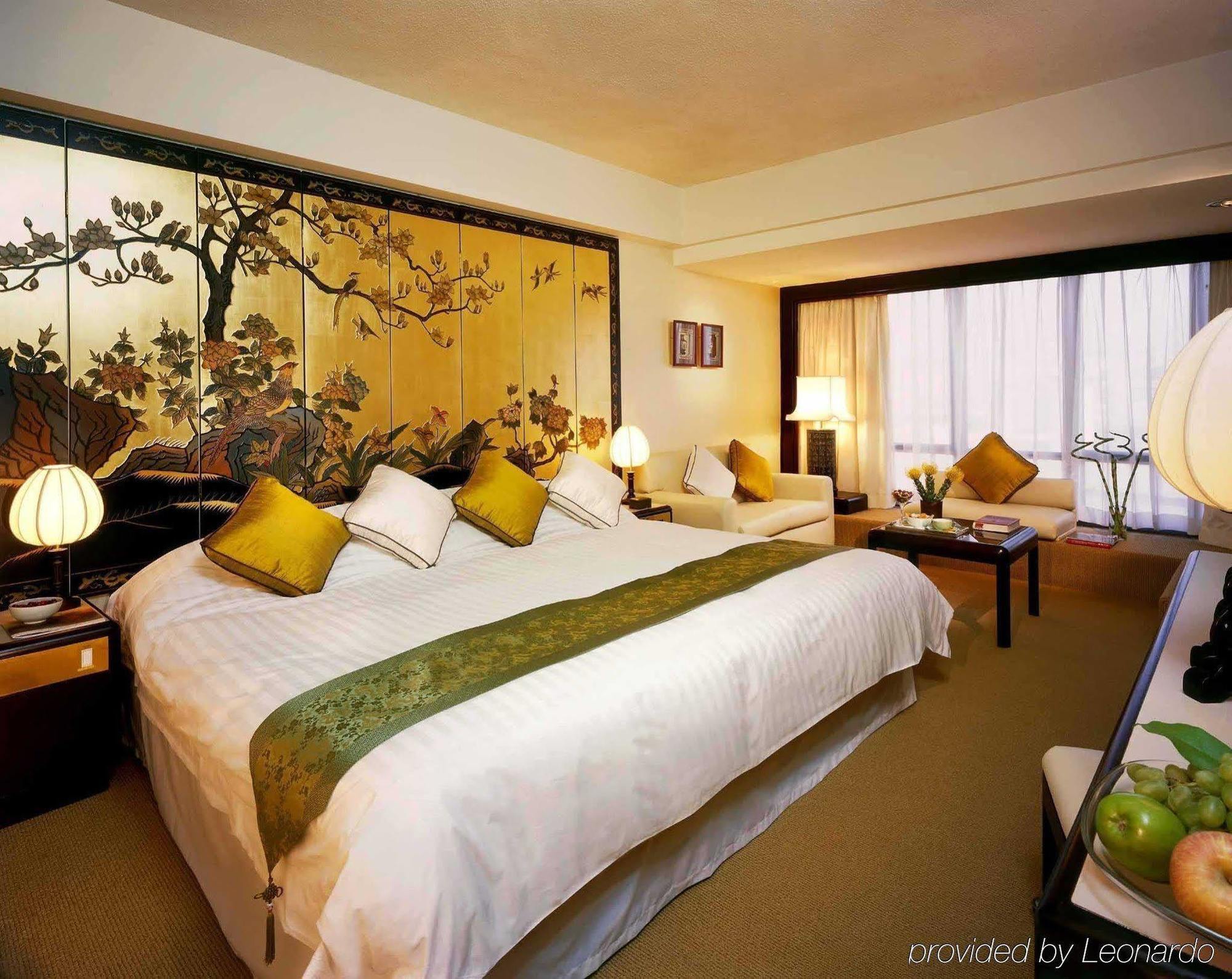 Regal Oriental Hotel